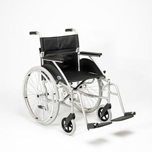 Narrow width folding wheelchair